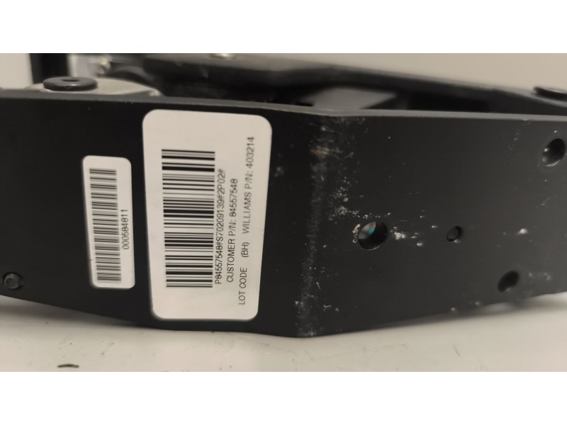 Recambio de pedal acelerador para renault magnum ab diesel referencia OEM IAM 84557548  