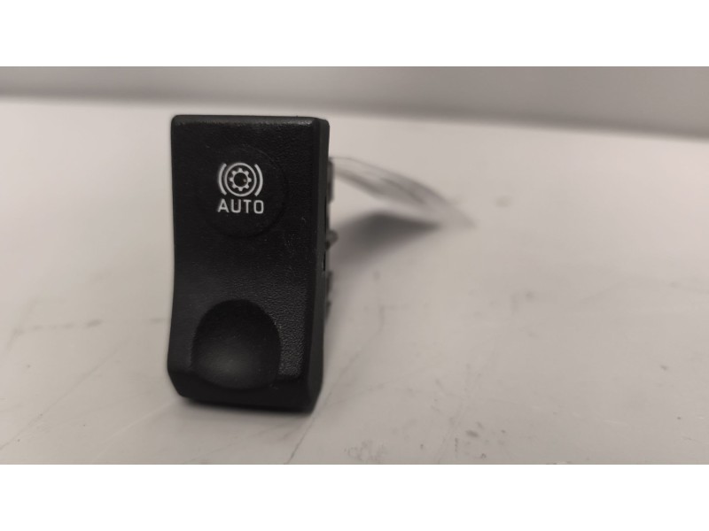 Recambio de interruptor para renault magnum ab diesel referencia OEM IAM 5010379357  