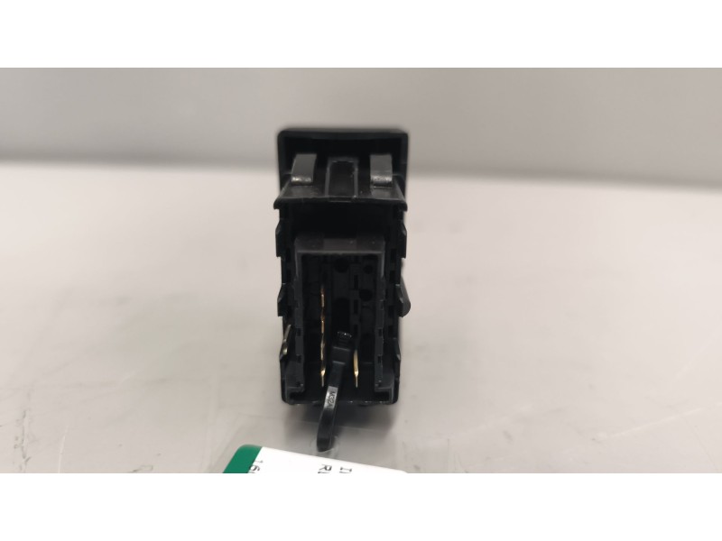 Recambio de interruptor para renault magnum ab diesel referencia OEM IAM 5010379357  