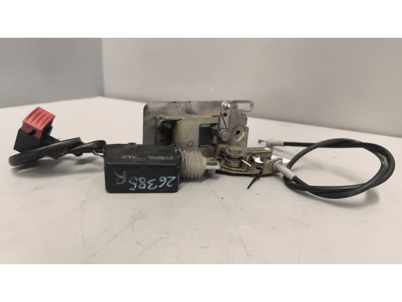 Recambio de cerradura puerta delantera derecha para renault magnum ab diesel referencia OEM IAM 7482280160  