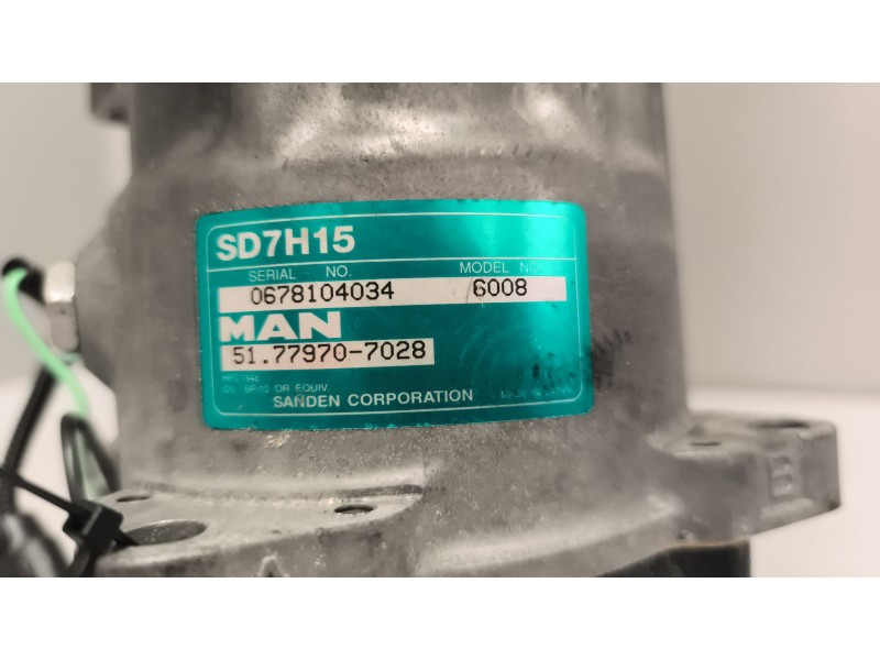 Recambio de compresor aire acondicionado para man tg - a 26.xxx 10.5 diesel referencia OEM IAM 51779707028  