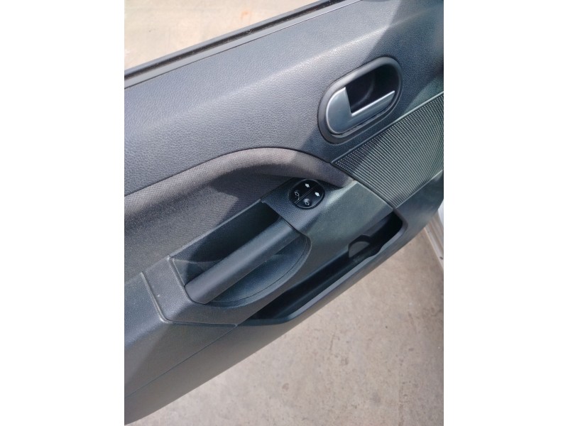 ford fiesta (cbk) del año 2006
