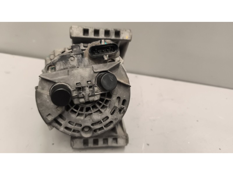Recambio de alternador para daf xf 105 105.460 referencia OEM IAM 0124555018 C6478555R 