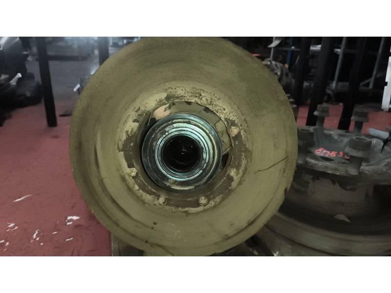 Recambio de buje delantero para volvo fh xxx referencia OEM IAM 21983590 21940776 