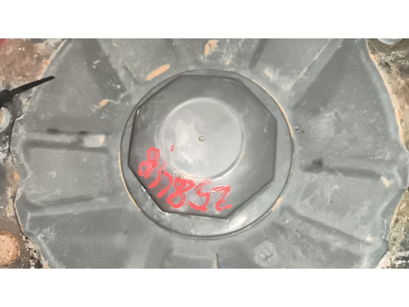 Recambio de buje delantero para volvo fh xxx referencia OEM IAM 21983590 21940776 