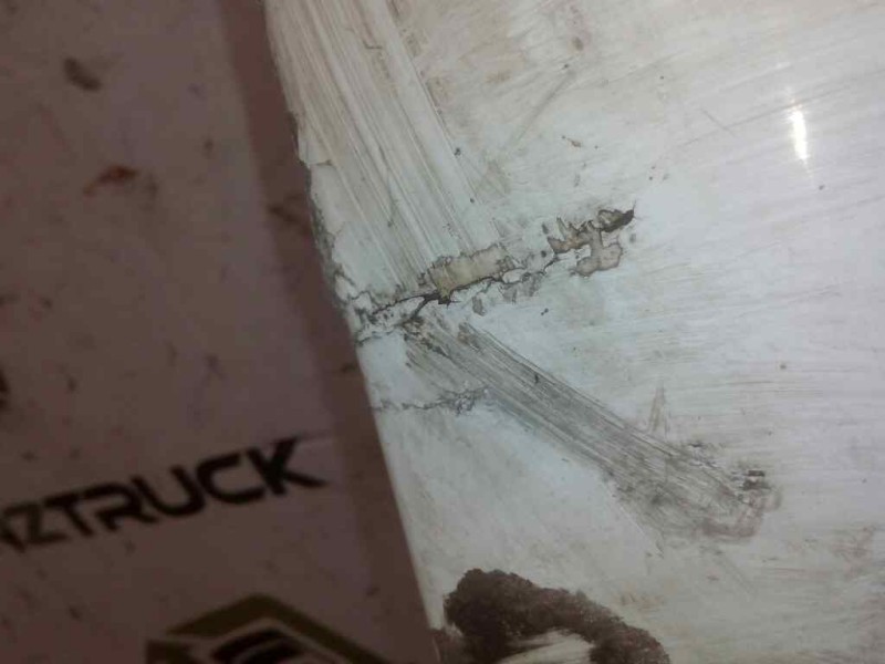 Recambio de deflector izquierdo para daf serie cf85.xxx ab06 fsa 4x2 larga distancia referencia OEM IAM 1372530  