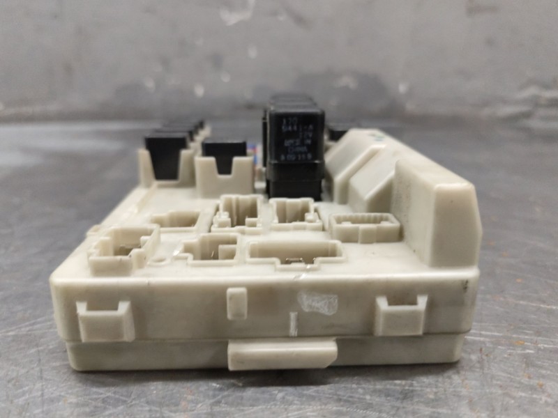 Recambio de caja reles / fusibles para nissan murano i (z50) 3.5 4x4 referencia OEM IAM 284B7CD71A  
