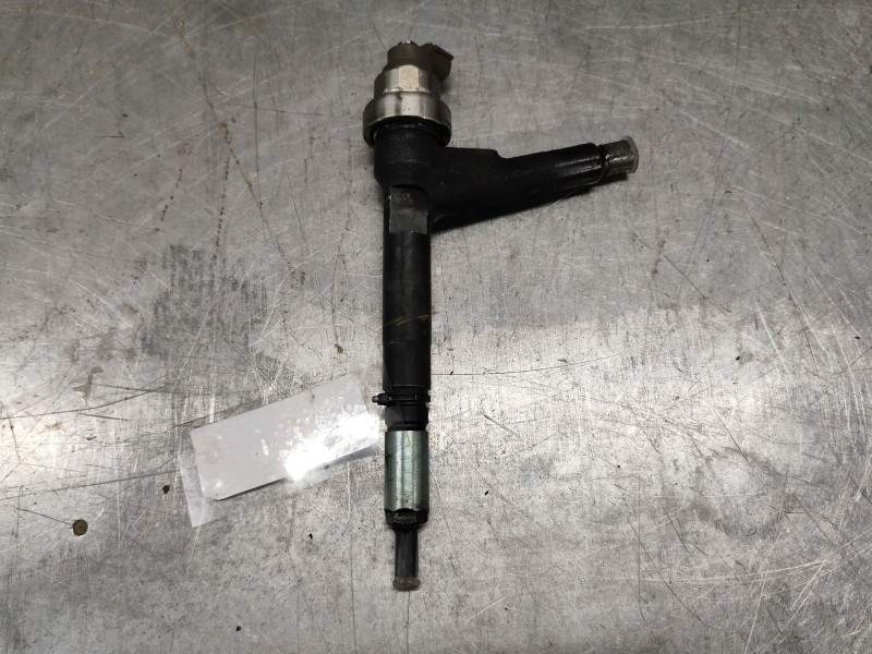 Recambio de inyector para opel corsa c blue line referencia OEM IAM 8973138612  