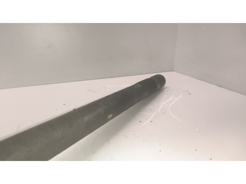 Recambio de palier para renault serie t 12.8 diesel referencia OEM IAM 7420836831  