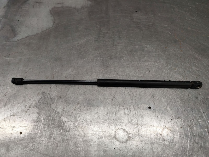 Recambio de amortiguadores maletero / porton para nissan primera (p12) 1.9 dci referencia OEM IAM   