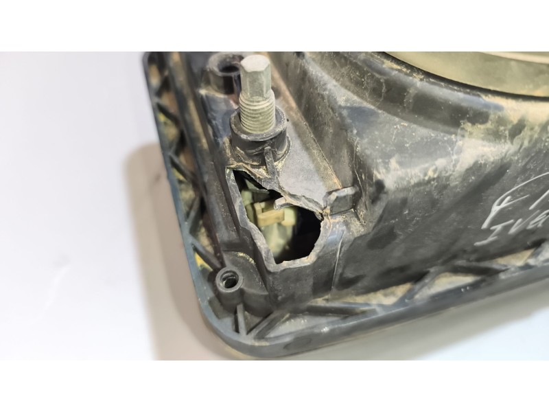Recambio de faro izquierdo para iveco stralis (as) fsa t / fp lt 4x2 gran espacio referencia OEM IAM 504238117  