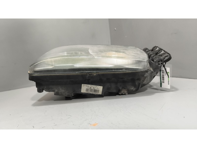 Recambio de faro izquierdo para iveco stralis (as) fsa t / fp lt 4x2 gran espacio referencia OEM IAM 504238117  