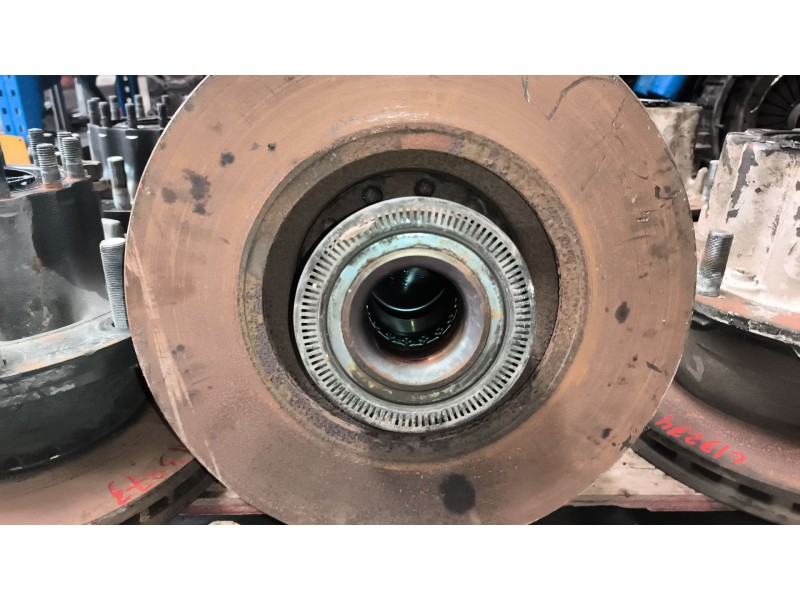Recambio de buje delantero para iveco stralis (as) referencia OEM IAM   