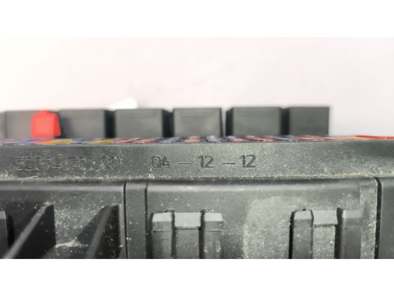 Recambio de caja reles / fusibles para daf serie xf105.xxx 12.9 diesel referencia OEM IAM 1895428  