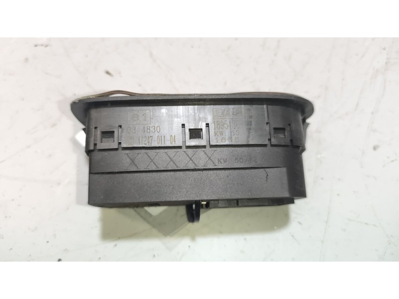 Recambio de mando elevalunas delantero izquierdo para daf serie xf105.xxx 12.9 diesel referencia OEM IAM 1895436  