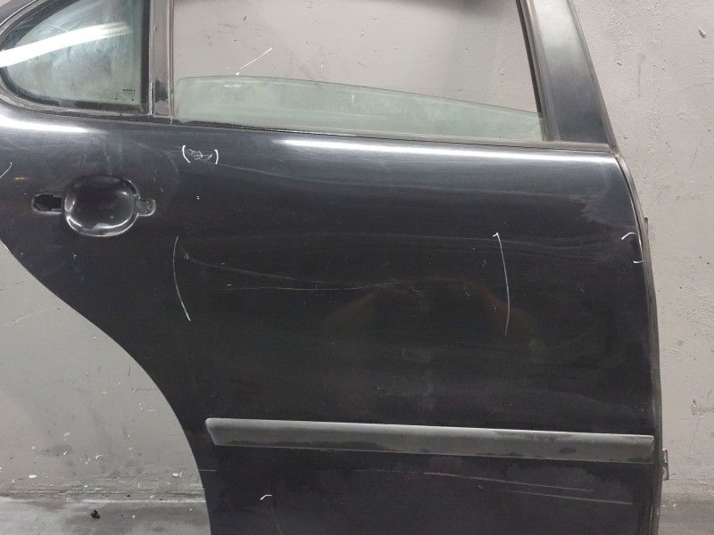 Recambio de puerta trasera derecha para seat toledo ii (1m2) 1.9 tdi referencia OEM IAM   