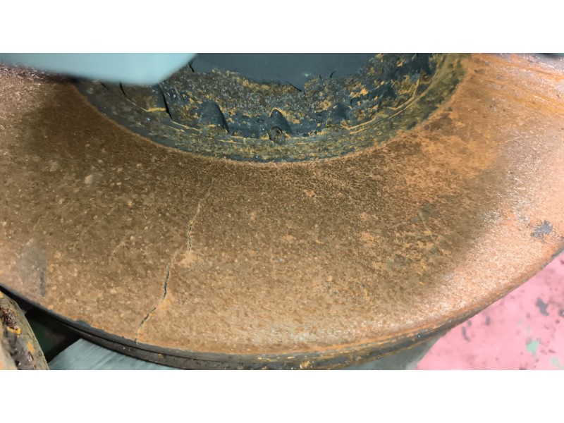Recambio de buje delantero para renault magnum ab 2005 12.8 diesel referencia OEM IAM 7421022433  
