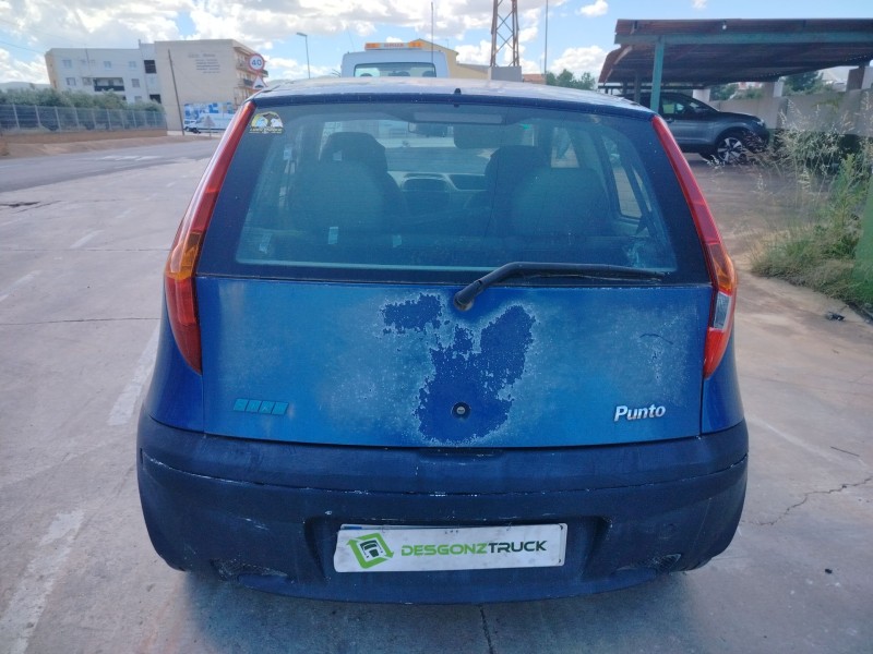fiat punto berlina (188) del año 2001