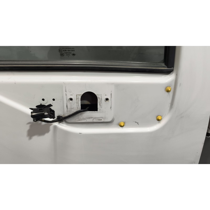 Recambio de puerta delantera derecha para renault midlum fg xxx.10    e4 cabina doble referencia OEM IAM 5600464824 5600464830 