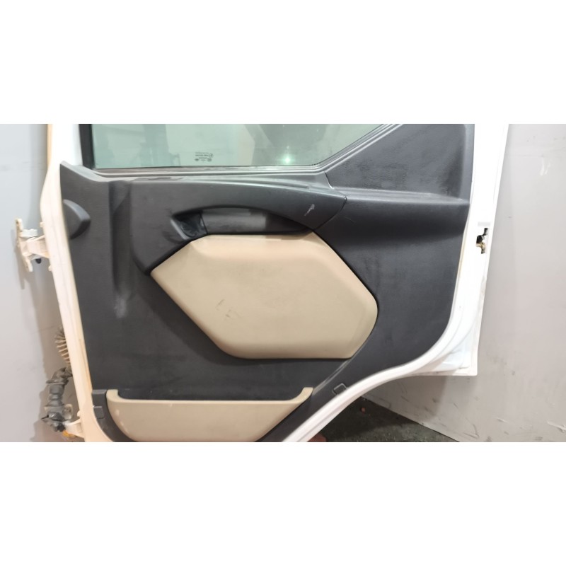 Recambio de puerta delantera derecha para renault midlum fg xxx.10    e4 cabina doble referencia OEM IAM 5600464824 5600464830 