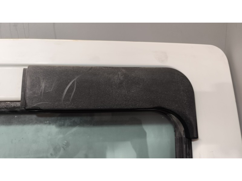 Recambio de puerta delantera izquierda para renault midlum fg xxx.10    e4 cabina doble referencia OEM IAM 5600464823  