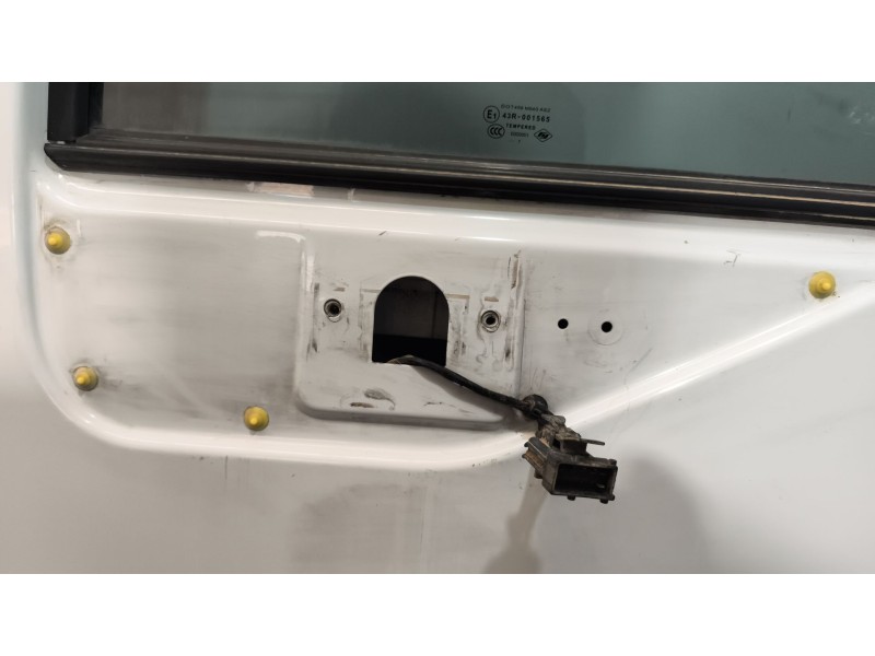 Recambio de puerta delantera izquierda para renault midlum fg xxx.10    e4 cabina doble referencia OEM IAM 5600464823  