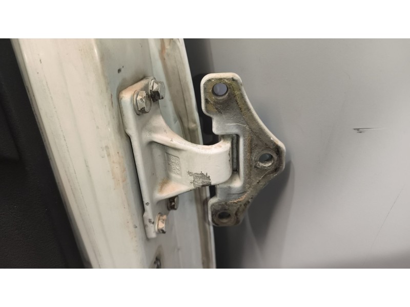 Recambio de puerta delantera izquierda para renault midlum fg xxx.10    e4 cabina doble referencia OEM IAM 5600464823  