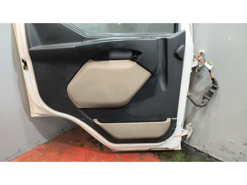 Recambio de puerta delantera izquierda para renault midlum fg xxx.10    e4 cabina doble referencia OEM IAM 5600464823  