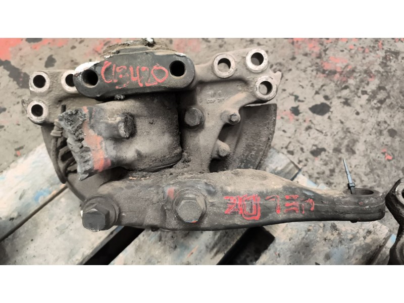 Recambio de mangueta delantera derecha para volvo fm 12 2002 referencia OEM IAM 20455920  