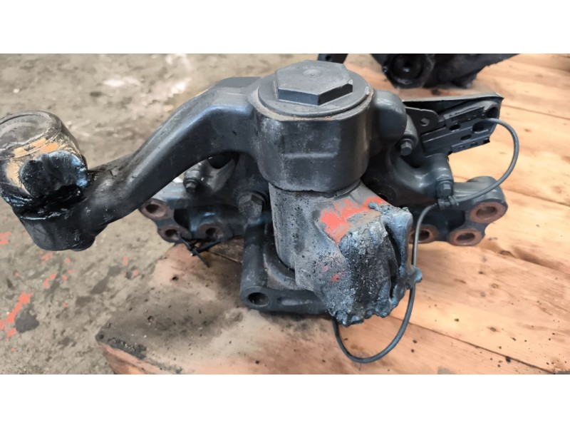 Recambio de mangueta delantera derecha para renault serie t 12.8 diesel referencia OEM IAM 22848433 7422848433 
