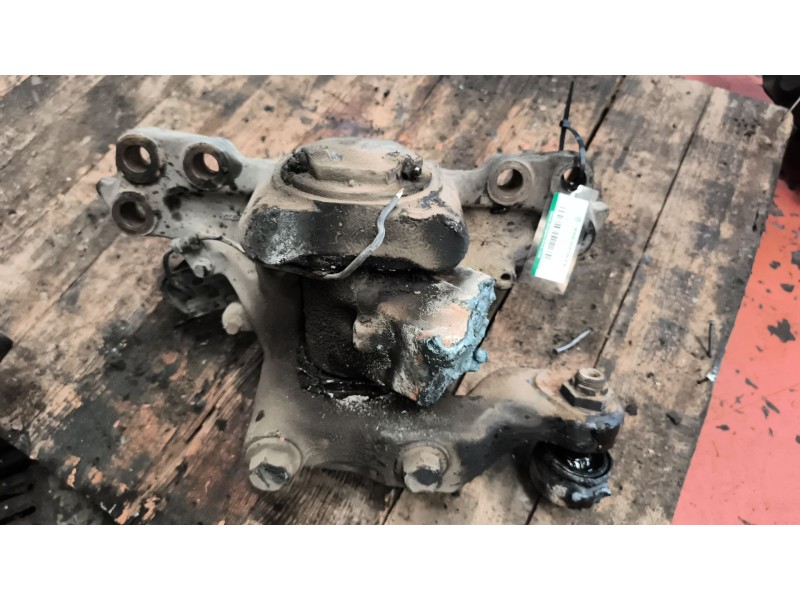 Recambio de mangueta delantera derecha para renault premium lander 10.8 diesel referencia OEM IAM 7420556298 20556298 