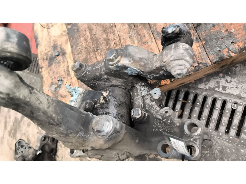 Recambio de mangueta delantera izquierda para renault magnum ab 2005 12.8 diesel referencia OEM IAM 7420556298 20556298 
