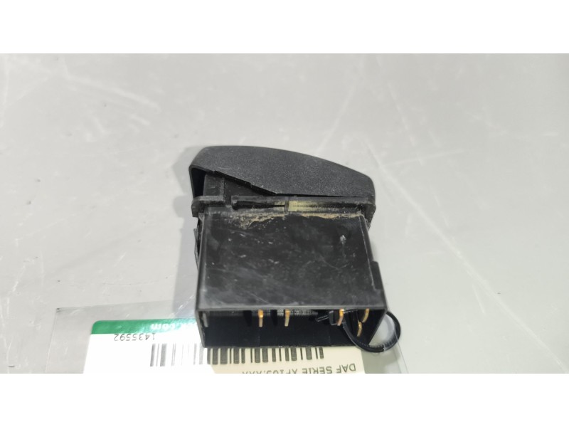 Recambio de interruptor para daf serie xf105.xxx 12.9 diesel referencia OEM IAM 1435592  