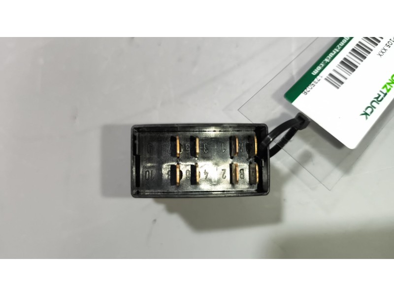 Recambio de interruptor para daf serie xf105.xxx 12.9 diesel referencia OEM IAM 1735028  