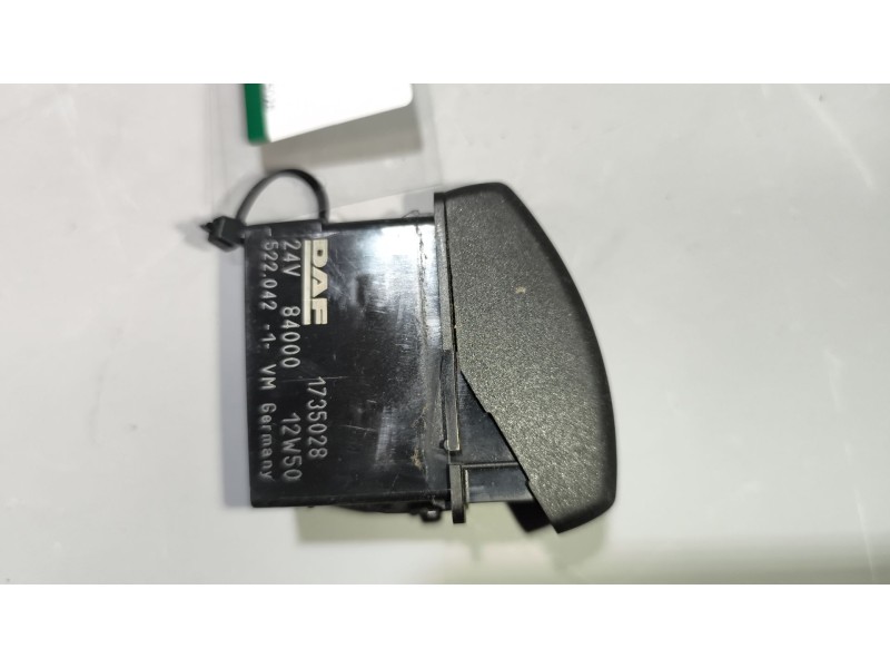 Recambio de interruptor para daf serie xf105.xxx 12.9 diesel referencia OEM IAM 1735028  