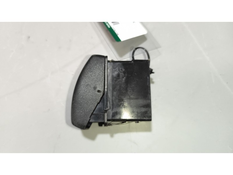 Recambio de interruptor para daf serie xf105.xxx 12.9 diesel referencia OEM IAM 1735028  