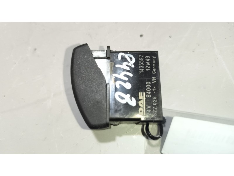 Recambio de interruptor para daf serie xf105.xxx 12.9 diesel referencia OEM IAM 1435592  