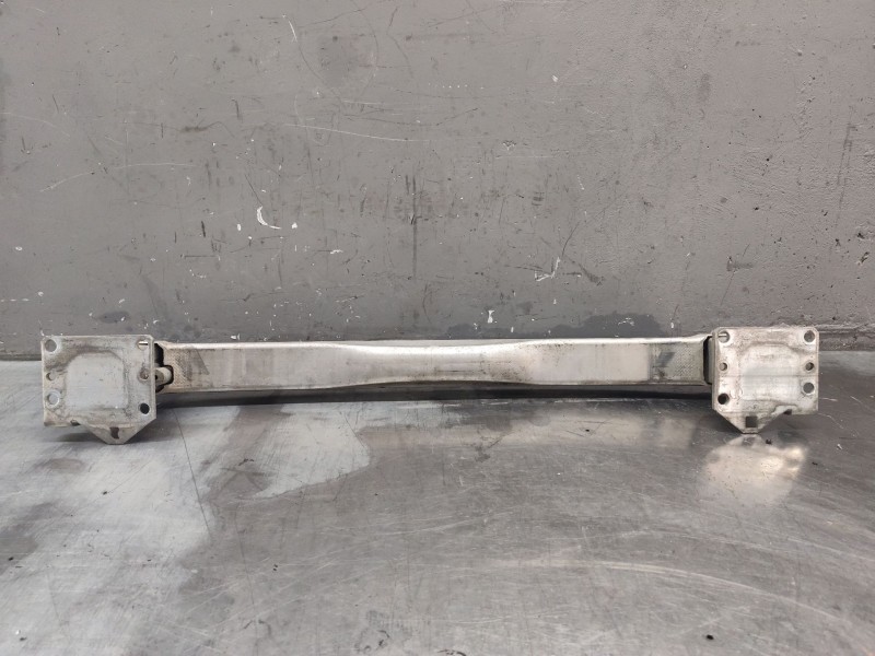 Recambio de refuerzo paragolpes delantero para peugeot 308 confort referencia OEM IAM 965674138001  