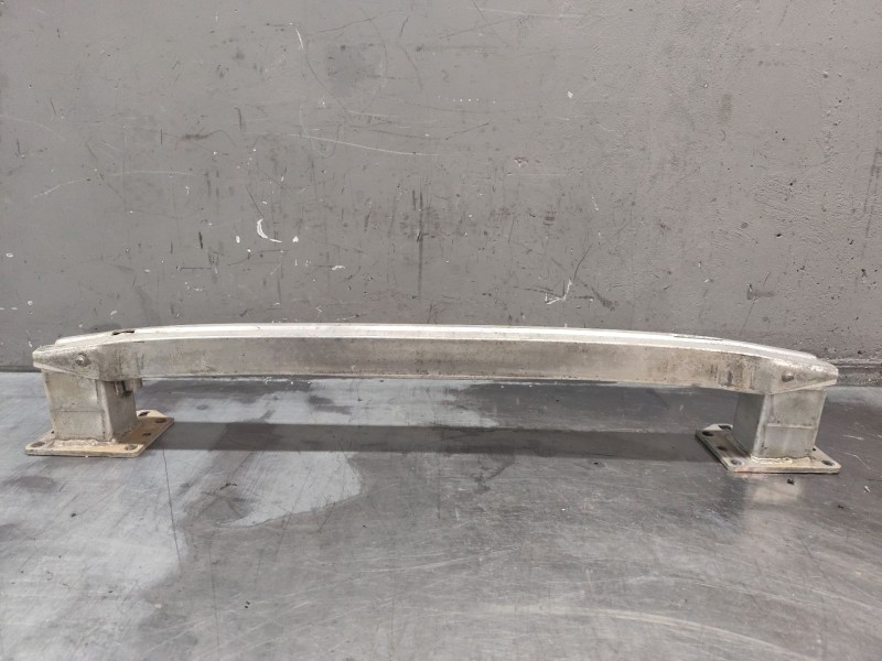 Recambio de refuerzo paragolpes delantero para peugeot 308 confort referencia OEM IAM 965674138001  