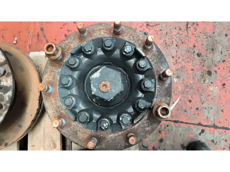 Recambio de buje delantero para iveco stralis (as) 12.9 diesel referencia OEM IAM 7183906  