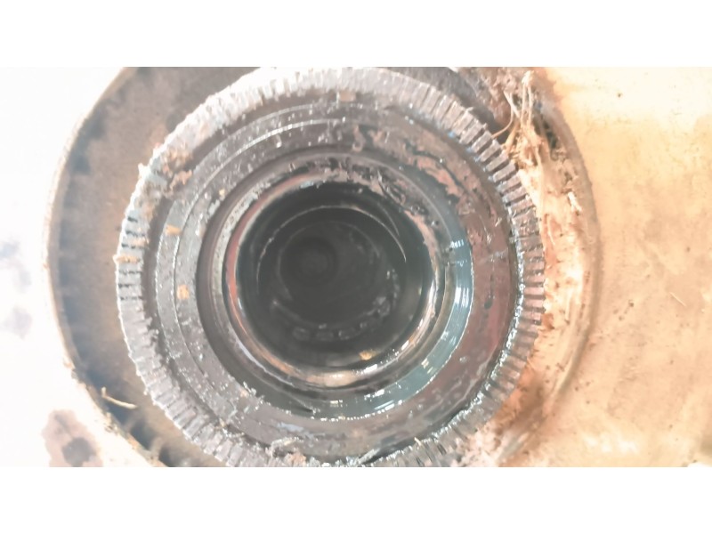 Recambio de buje delantero para iveco stralis (as) 12.9 diesel referencia OEM IAM 7183906  