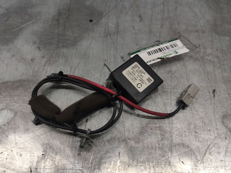 Recambio de amplificador antena para nissan murano i (z50) 3.5 4x4 referencia OEM IAM 25975CC20A  