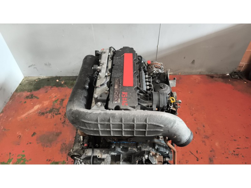 Recambio de despiece motor para renault midlum fg xxx.10    e4 cabina doble referencia OEM IAM DXI5215EC06  