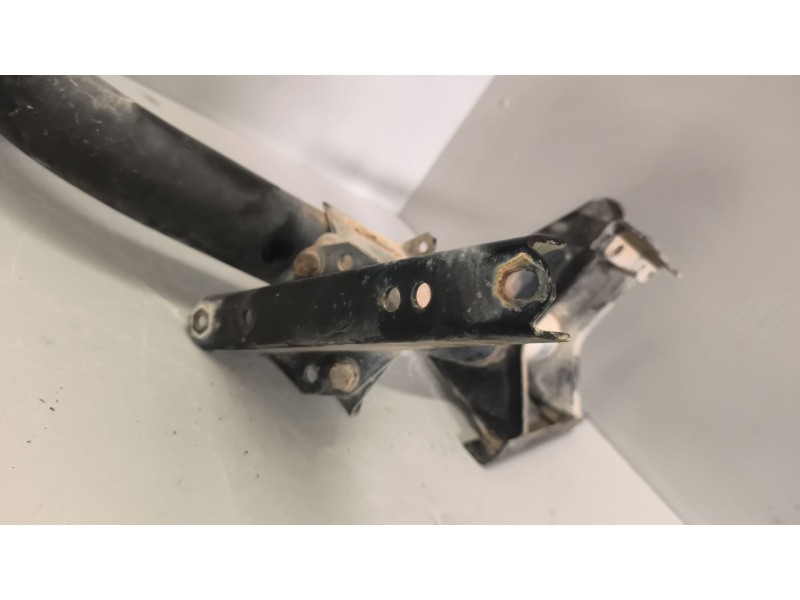 Recambio de soporte para renault midlum fg xxx.10    e4 cabina doble referencia OEM IAM 5010496740  