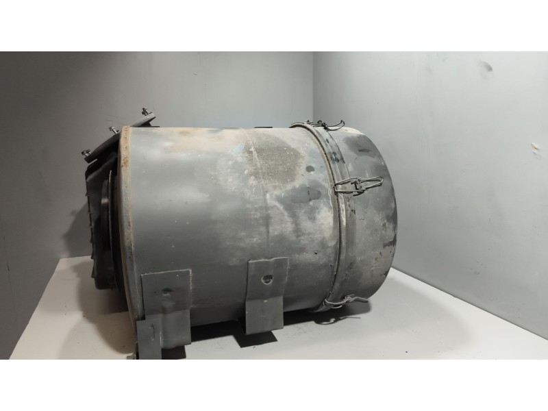 Recambio de filtro aire para iveco stralis (as) 12.9 diesel referencia OEM IAM 8137428  