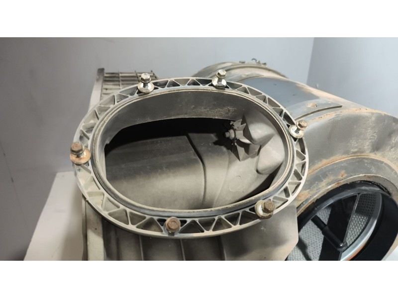 Recambio de filtro aire para iveco stralis (as) 12.9 diesel referencia OEM IAM 8137428  