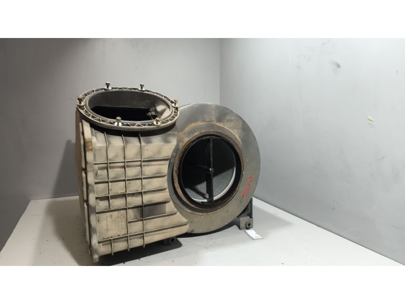 Recambio de filtro aire para iveco stralis (as) 12.9 diesel referencia OEM IAM 8137428  