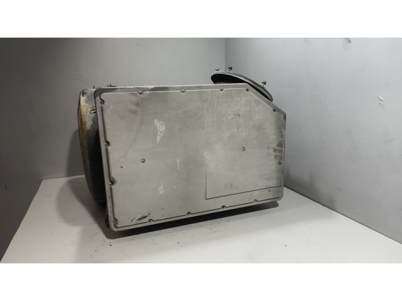 Recambio de filtro aire para iveco stralis (as) 12.9 diesel referencia OEM IAM 8137428  