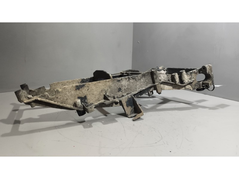Recambio de soporte faro izquierdo para daf serie xf105.xxx 12.9 diesel referencia OEM IAM 1396936  
