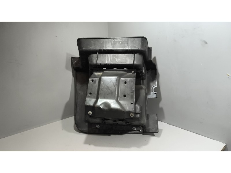 Recambio de peldaño izquierdo para iveco stralis (as) fg /fp  4x2 gran espacio referencia OEM IAM   